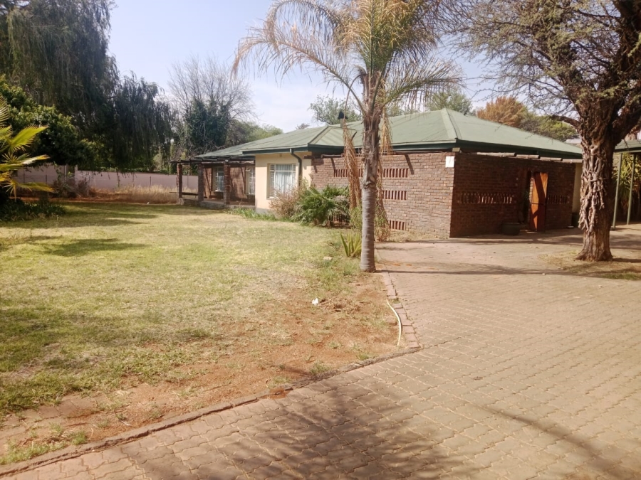 3 Bedroom Property for Sale in Kuruman Northern Cape